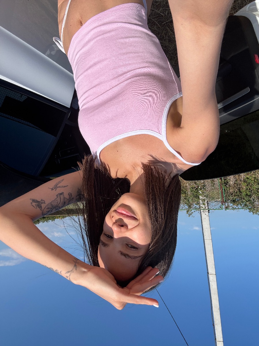 Sexy model Tina in Glasgow